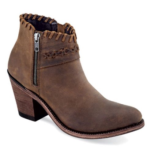 womens round toe cowboy boots